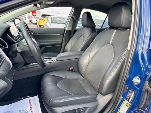 Used 2024 Toyota Camry XLE w/ Cold Weather Package image 11