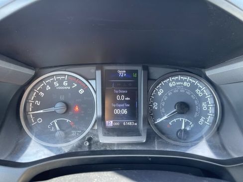 Certified 2022 Toyota Tacoma TRD Off-Road w/ Technology Package AWD/4WD image 16