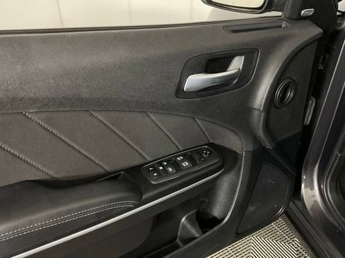 Used 2022 Dodge Charger SXT AWD/4WD image 29