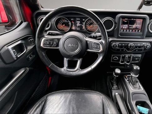 Used 2018 Jeep Wrangler Unlimited Sahara w/ Cold Weather Group AWD/4WD image 9
