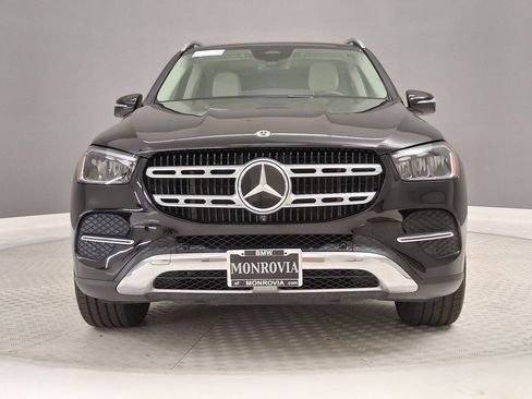 Used 2024 Mercedes-Benz GLE 450e 4MATIC image 4