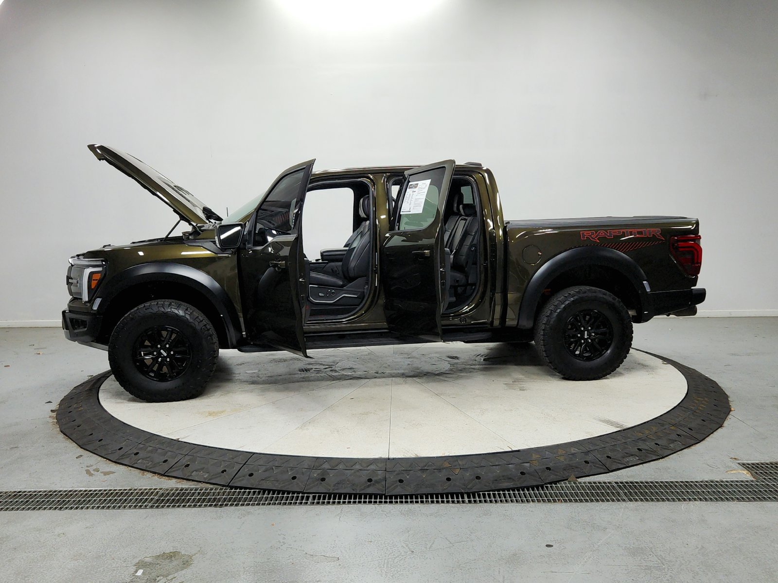 Used 2024 Ford F150 Raptor AWD/4WD image 12