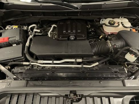 Used 2023 Chevrolet Silverado 1500 LT AWD/4WD image 26