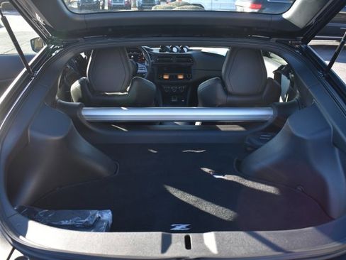 Used 2024 Nissan Z Performance w/ Floor Mat Package image 16
