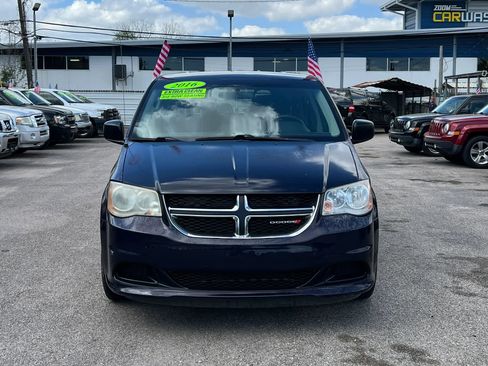 Used 2016 Dodge Grand Caravan SE w/ Quick Order Package 29E SE image 3