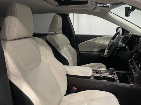 Used 2023 Lexus RX 350 Premium w/ Accessory Package (Z1) AWD/4WD image 9
