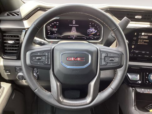Used 2025 GMC Sierra 2500 AT4 w/ AT4 Premium Plus Package AWD/4WD image 20