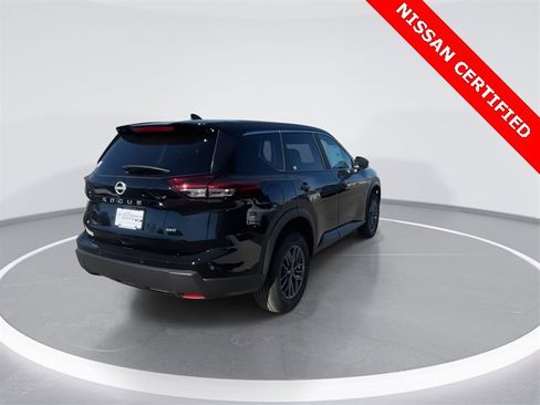 Certified 2025 Nissan Rogue S image 8