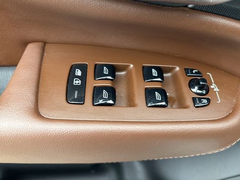 Certified 2023 Volvo XC90 B6 Ultimate w/ Protection Package Premier image 18