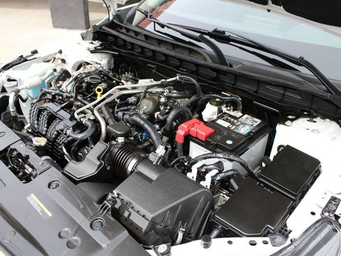 Used 2024 Nissan Altima 2.5 S FWD image 29