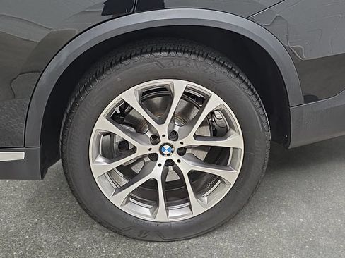 Used 2024 BMW X5 xDrive40i w/ Premium Package AWD/4WD image 29