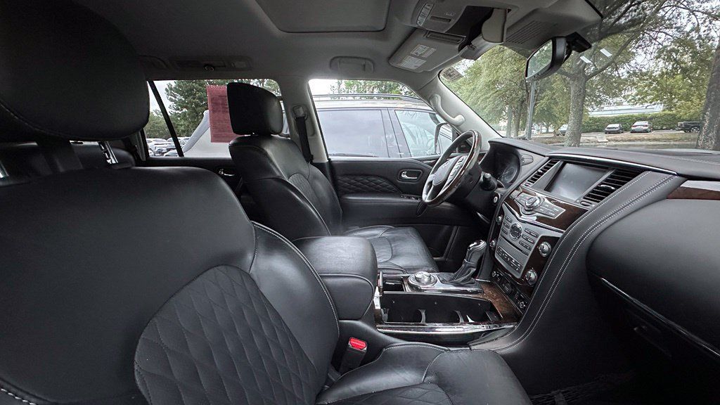 Used 2019 INFINITI QX80 Luxe w/ 22" Wheel Package AWD/4WD image 6