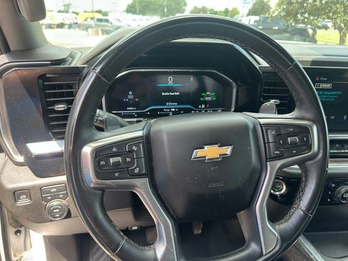 Used 2023 Chevrolet Silverado 1500 LTZ AWD/4WD image 21