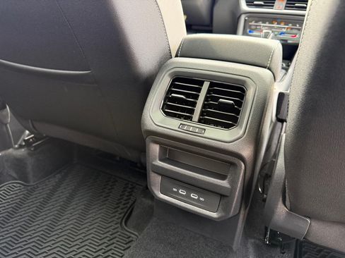 New 2026 Volkswagen Taos SE AWD/4WD image 29