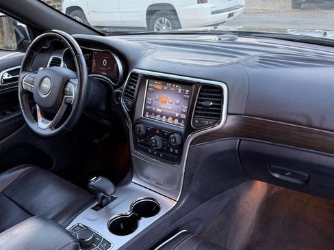 Used 2015 Jeep Grand Cherokee Overland image 18