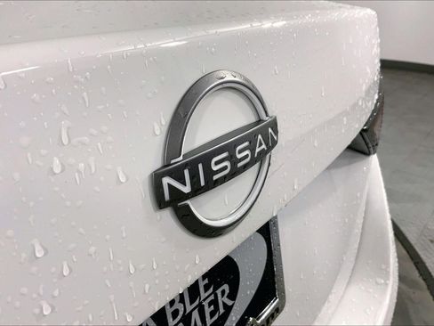 Used 2025 Nissan Sentra SV FWD image 29