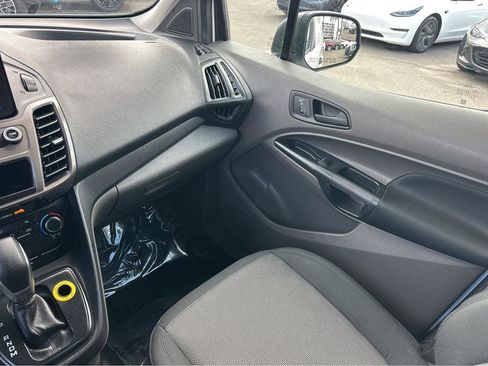 Used 2020 Ford Transit Connect XL image 17