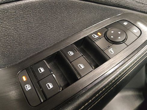Used 2023 Nissan Rogue SV AWD/4WD image 27