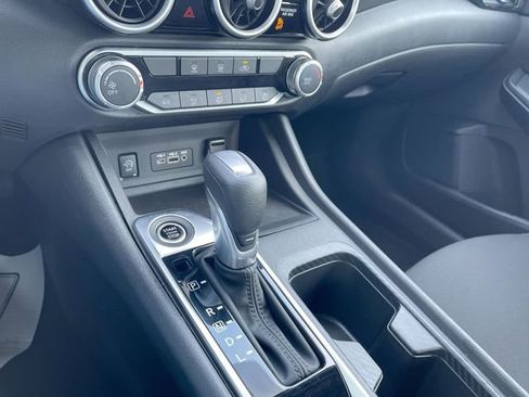 Used 2025 Nissan Sentra SV w/ Trunk Package image 15