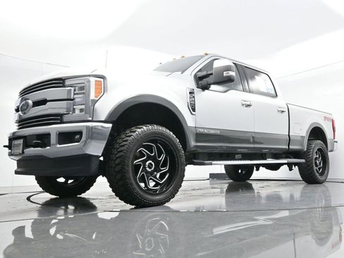 Used 2019 Ford F250 Lariat w/ Lariat Ultimate Package image 52