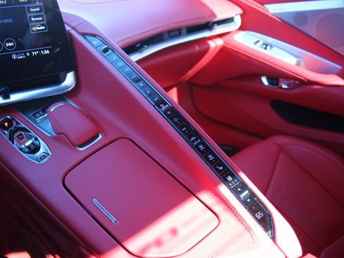 Used 2023 Chevrolet Corvette Stingray Premium Conv w/ Z51 Performance Package image 12