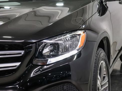 Used 2019 Mercedes-Benz GLC 300 image 7