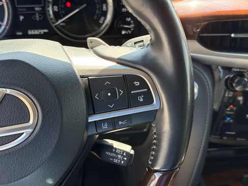 Used 2020 Lexus LX 570 4WD w/ Luxury Package image 24