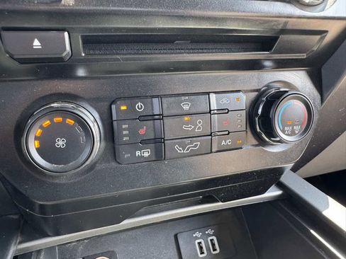 Used 2016 Ford F150 XLT w/ Equipment Group 302A Luxury image 34