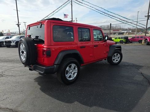 Used 2023 Jeep Wrangler Unlimited Sport w/ Sun And Sound Package AWD/4WD image 8
