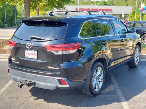 Used 2018 Toyota Highlander Limited AWD/4WD image 26