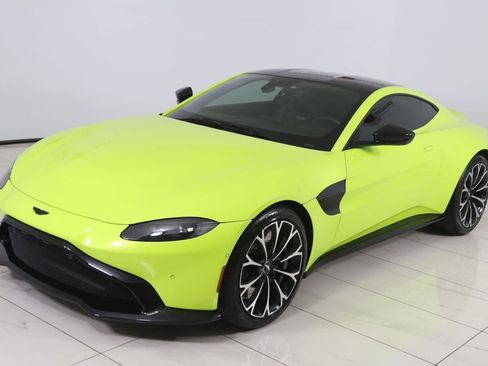 Used 2019 Aston Martin V8 Vantage Coupe RWD image 29