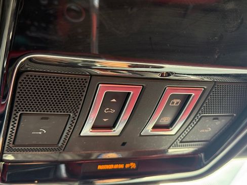 Used 2022 Land Rover Range Rover Sport HSE Dynamic image 37