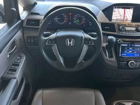 Used 2016 Honda Odyssey Touring image 15