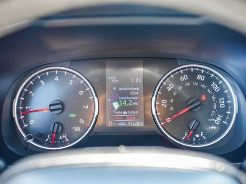 Used 2020 Toyota RAV4 XLE image 19