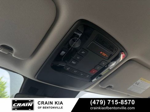 New 2026 Kia Carnival EX FWD image 21