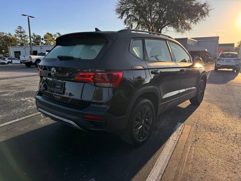 Used 2024 Volkswagen Taos S image 5