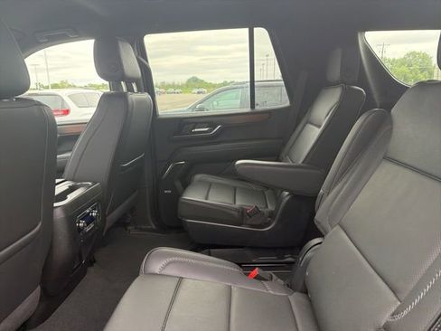 Used 2025 GMC Yukon Denali AWD/4WD image 14
