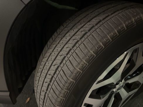 Used 2024 Subaru Forester Premium image 11