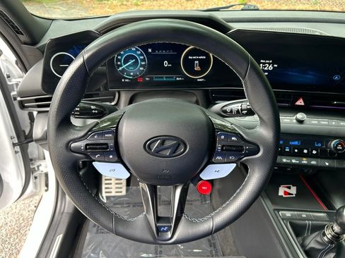 Used 2022 Hyundai Elantra N FWD image 21