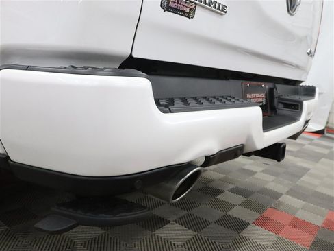 Used 2020 RAM 1500 Laramie w/ Sport Appearance Package AWD/4WD image 7