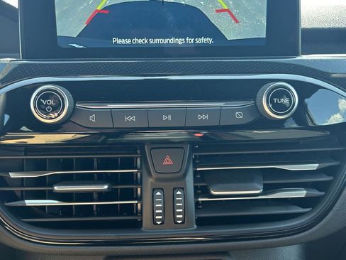 New 2025 Ford Escape ST-Line w/ Equipment Group 301A image 13