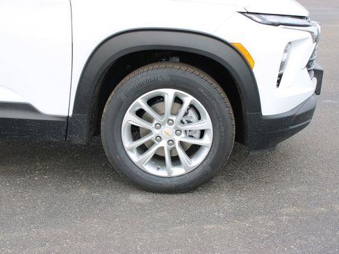 New 2026 Chevrolet TrailBlazer LS image 12