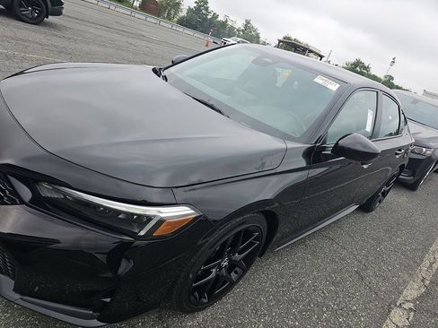 Used 2025 Honda Civic Sport image 2