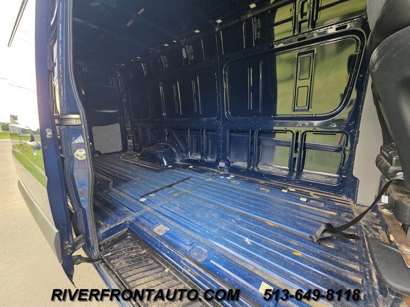 Used 2017 Mercedes-Benz Sprinter 3500 image 22