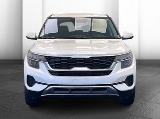 Used 2023 Kia Seltos LX video 2