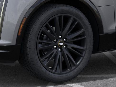 New 2025 Cadillac Lyriq Luxury image 9