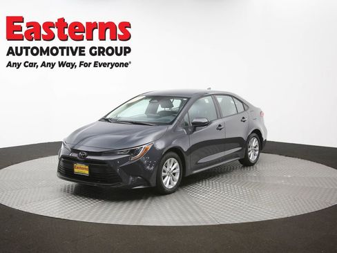 Used 2026 Toyota Corolla LE w/ LE Premium Package FWD image 55