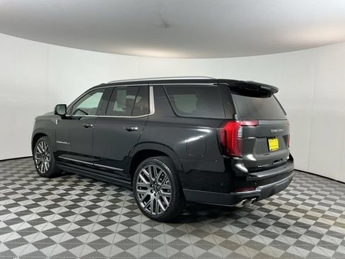 Used 2025 GMC Yukon Denali Ultimate AWD/4WD image 6