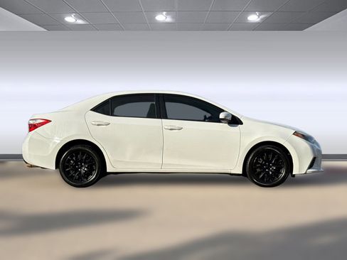 Used 2014 Toyota Corolla LE image 7