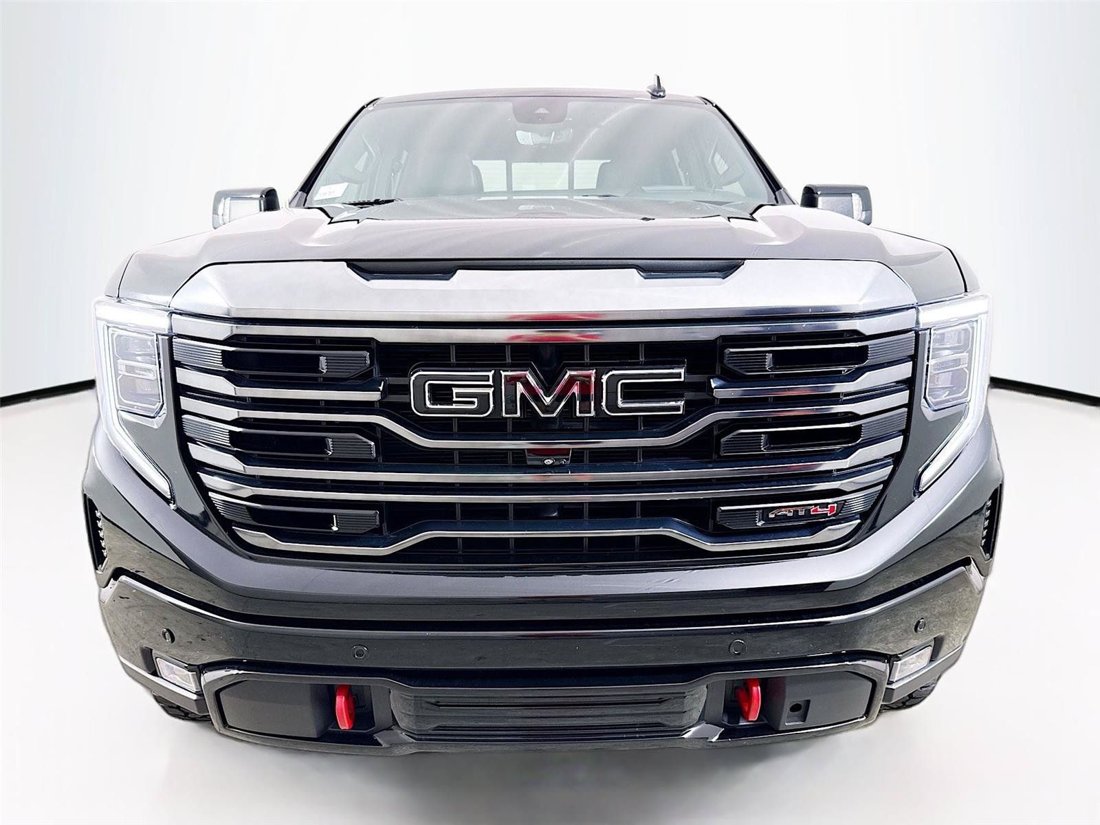 Used 2023 GMC Sierra 1500 AT4 w/ AT4 Premium Package AWD/4WD image 28